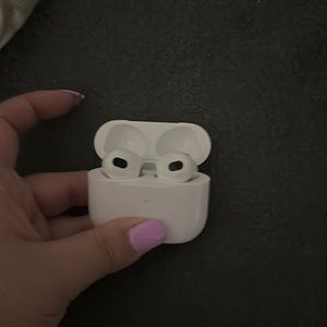 Apple AirPods 3 generation